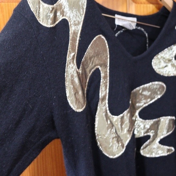 Outlander Vintage Black Metallic Gold Swirl Abstract Wool Angora Sweater - Picture 4 of 15